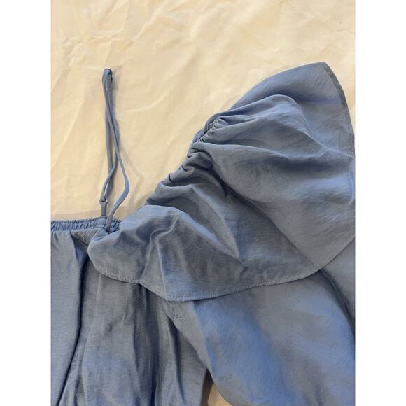 Vince Cold Shoulder Ruffle Sleeve Top Size Small / 4-6 - Picture 3 of 7